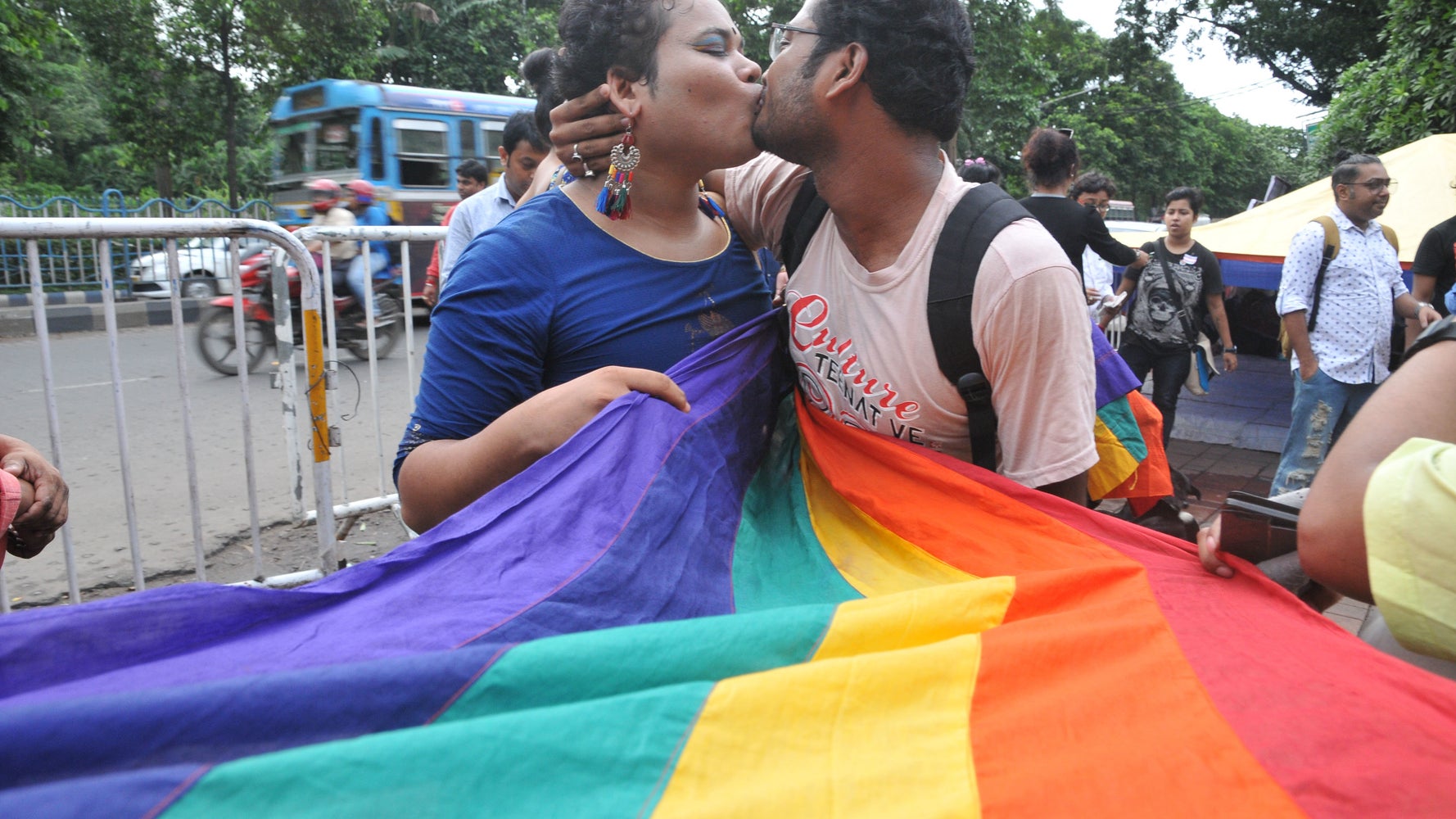 A Bengali Daily Published A Really Irresponsible Article On Homosexuality  On Its Front Page | HuffPost News