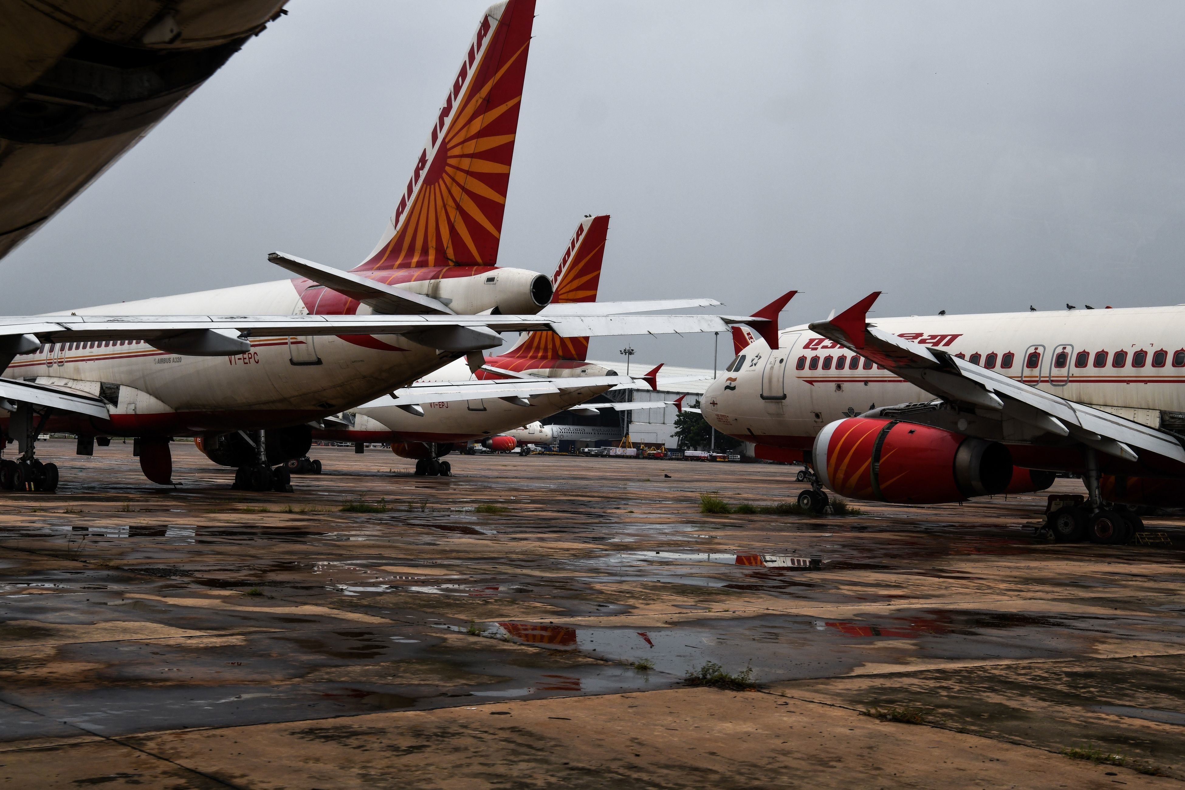 Air India Flight Attendant Falls Off Plane In Mumbai Before Departure ...