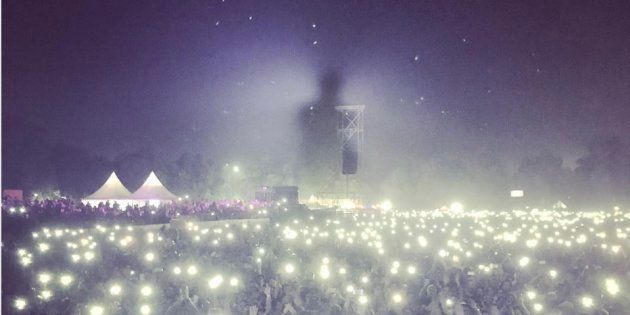 Bryan Adams shared a photo of his concert on Instagram that shows how polluted Delhi is.