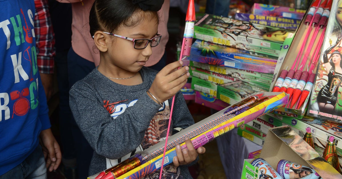 So When Exactly Can You Burst Crackers This Diwali? Here’s What You