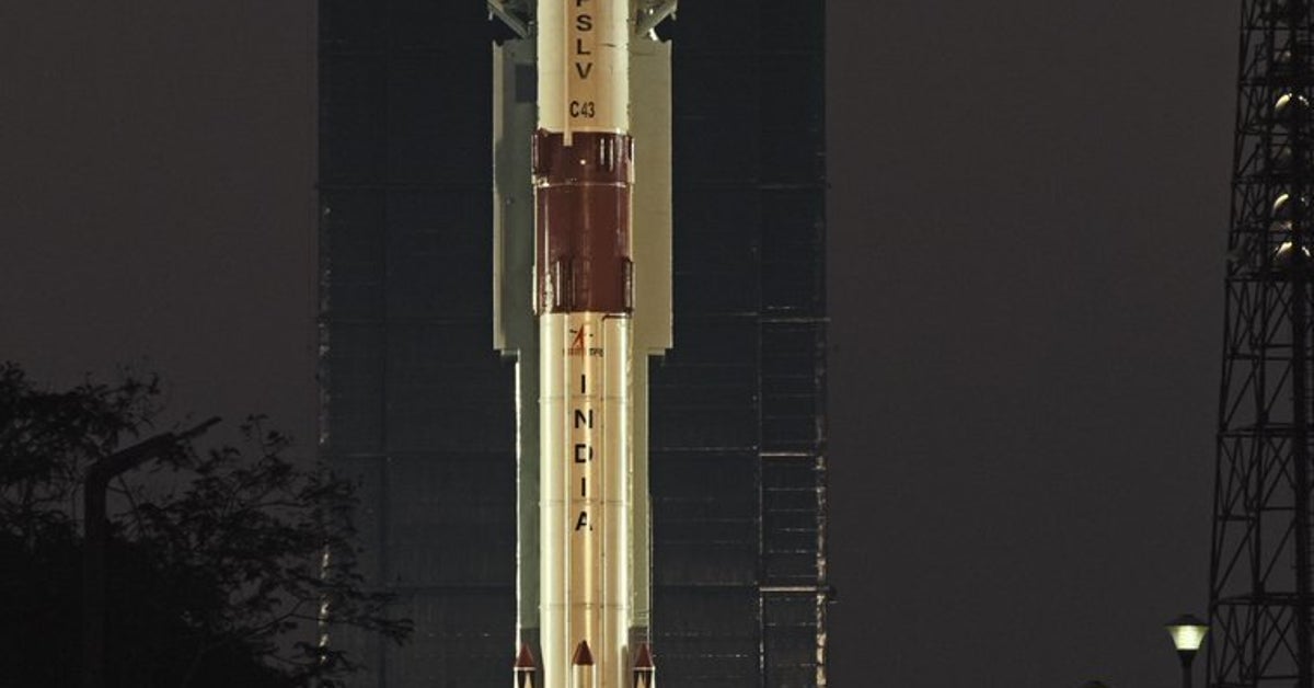 Isro Successfully Launches Earth Monitoring Satellite Hysis Huffpost News