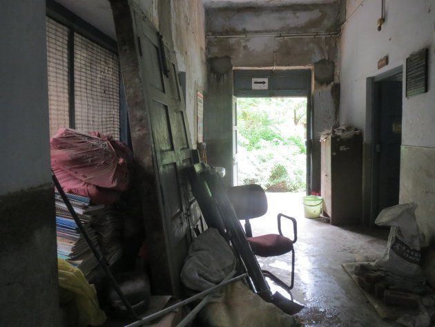 The Beawar district TB hospital is in a small, dilapidated building. In the monsoon, it becomes unusable as water leaks through the roof and floods the building.