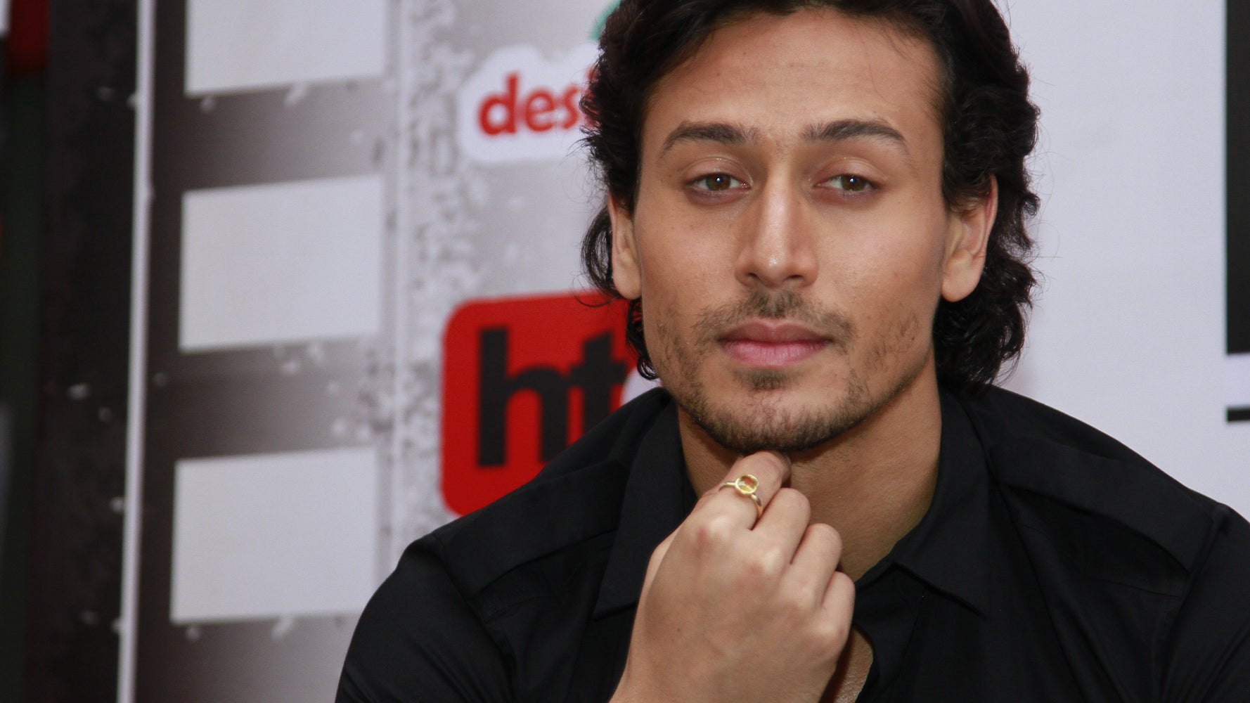 Tiger Shroff Has A Bizarre Explanation For His Name And Twitter Cannot