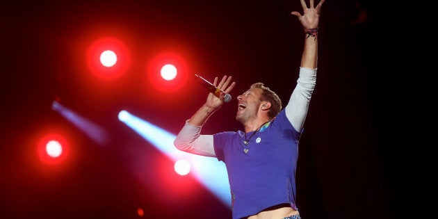 Chris Martin of Coldplay performs during the fifth annual Made in America Music Festival in Philadelphia, Pennsylvania, U.S. September 4, 2016. REUTERS/Mark Makela