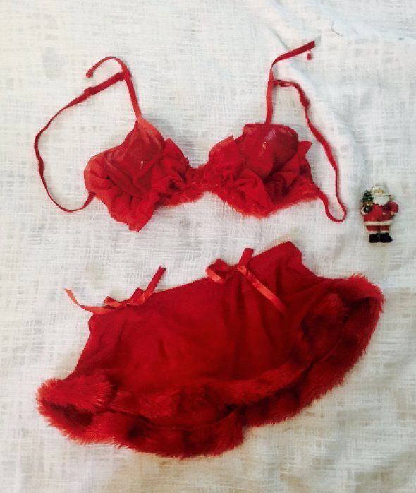 You'll Get These Unbelievably Racy Lingerie Off Delhi's Streets For Less  Than ₹500