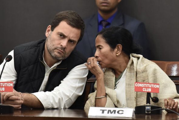 Congress Vice President Rahul Gandhi and West Bengal Chief Minister Mamata Banerjee with other opposition leaders during a joint press conference on demonetisation on 27 December, 2016 in New Delhi, India.