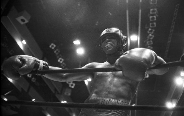 Heavyweight boxer Muhammad Ali trains for his fight against Oscar Bonavena on December 7, 1970