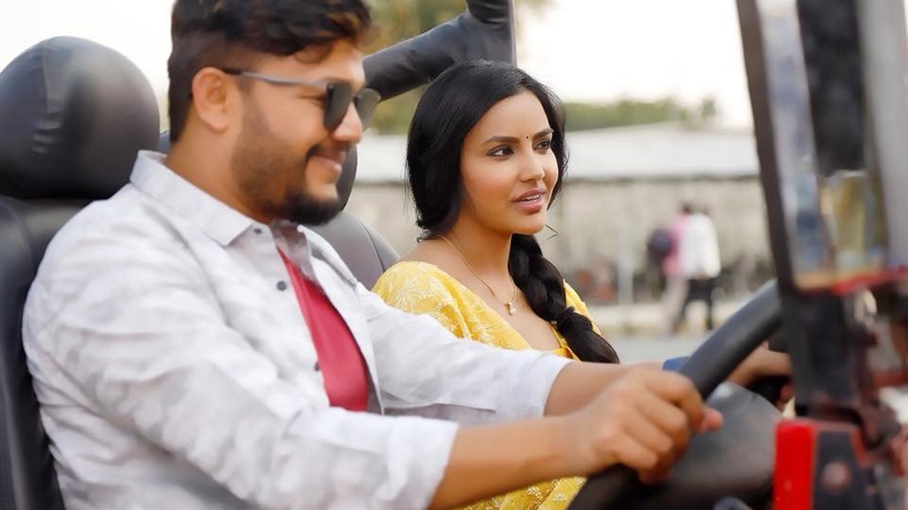Orange' Movie Review: This Half-Rotten Film Can Be Consumed Only In Parts | HuffPost Entertainment Orange' Movie Review: This Half-Rotten Film Can Be Consumed Only In Parts | HuffPost Entertainment
