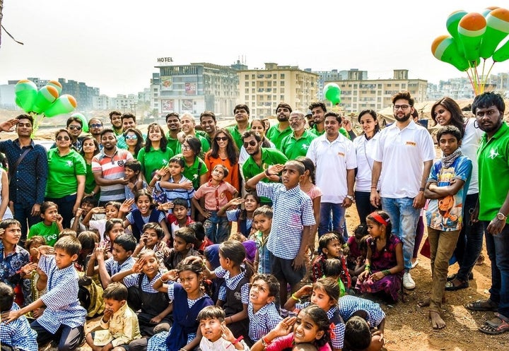 Photoblog The Robin Hood Army Is On A Mission To Free 1 Million
