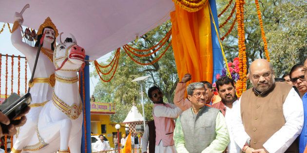 BJP Chief Amit Shah unveils the statue of Dalit King Raja Suhel Dev on February 24, 2016 in Bahraich, India.