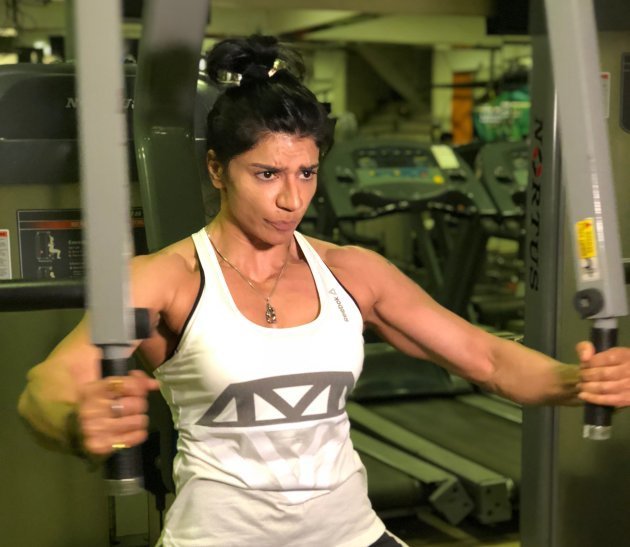 yashmeen manak girls with muscle