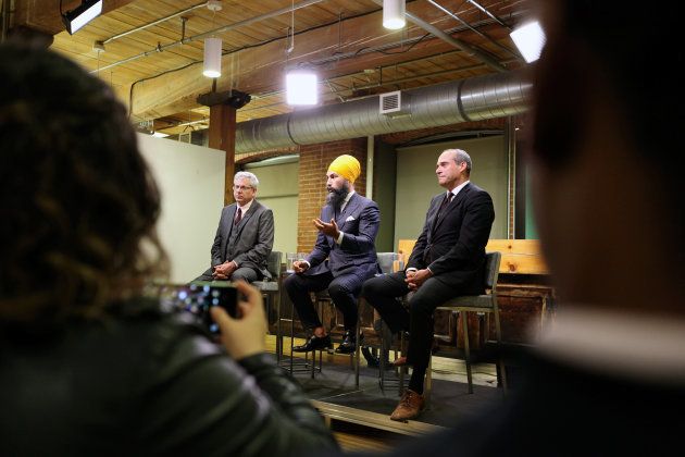 Jagmeet Singh, centre, went sockless during a NDP leadership debate hosted by HuffPost Canada on Sept. 27, 2017. (Photo: Charla Jones/HuffPost Canada)