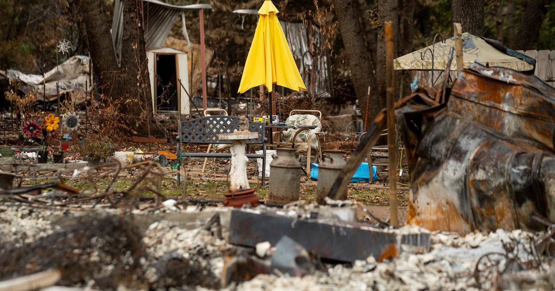 Camp Fire Cleanup Workers Fired After Posting Disgraceful Photos HuffPost