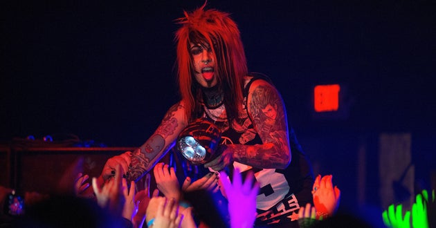 Scene Singer Dahvie Vanity Is A Rapist Who Preys On Minors A