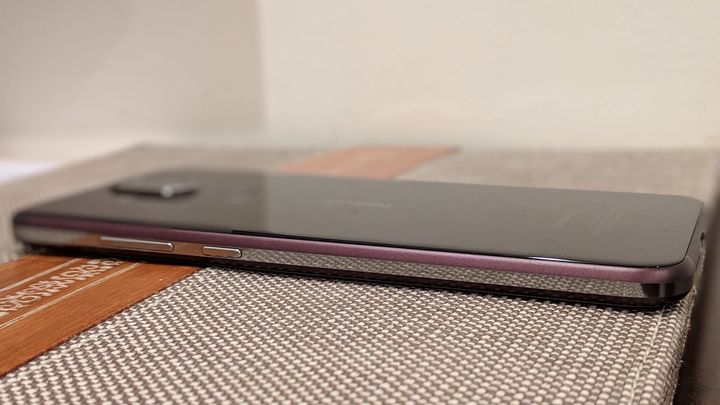The side profile of the Nokia 8.1