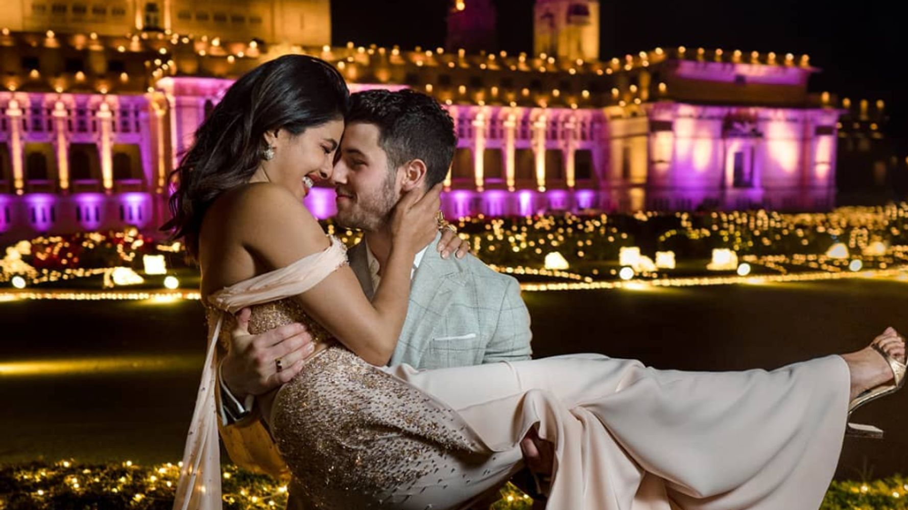 Priyanka Chopra Nick Jonas Seen In New Post Wedding Photos Huffpost India Entertainment