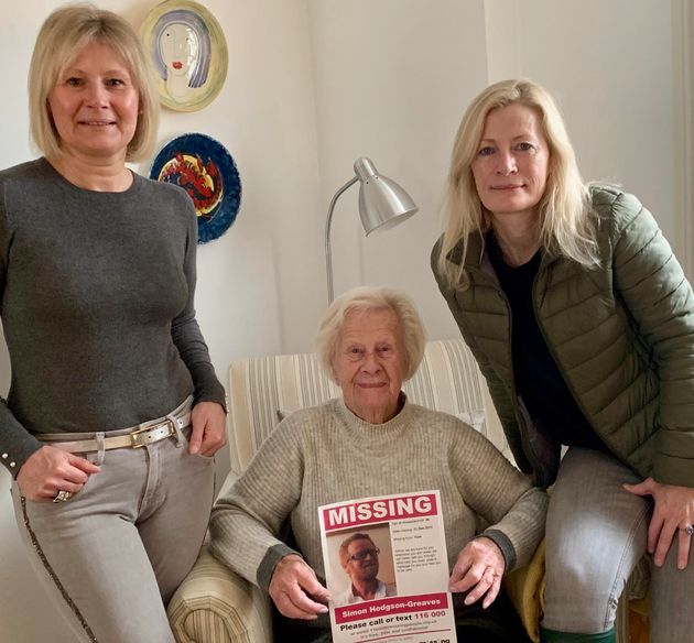 Rachel Pickthall with her sister and mum