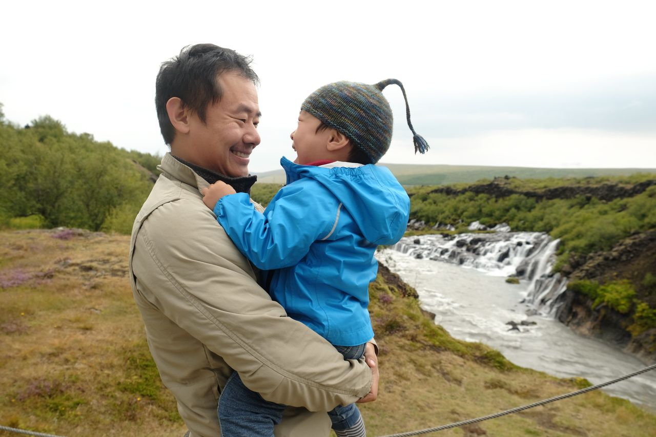 Xiyue Wang with his son Shaofan before he was imprisoned in Iran. 