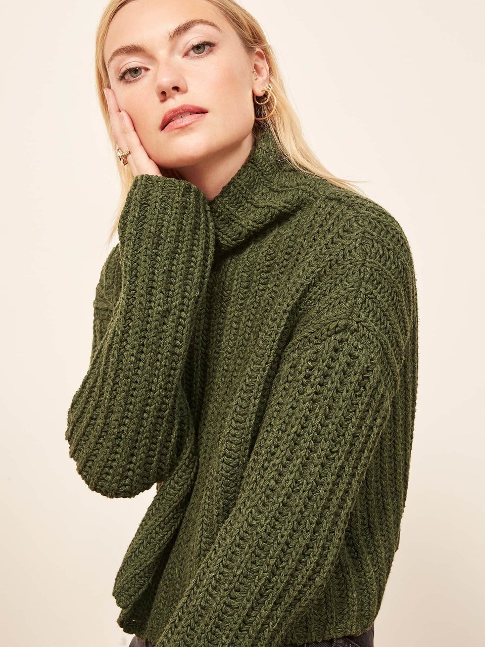 How To Wear The Chunky Knit Sweaters You've Been Seeing Everywhere ...