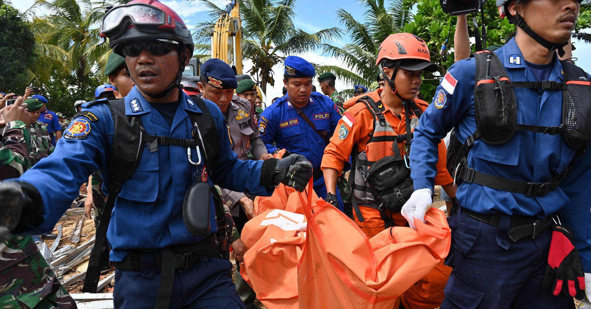 rescuers-dig-through-rubble-for-survivors-after-indonesian-tsunami