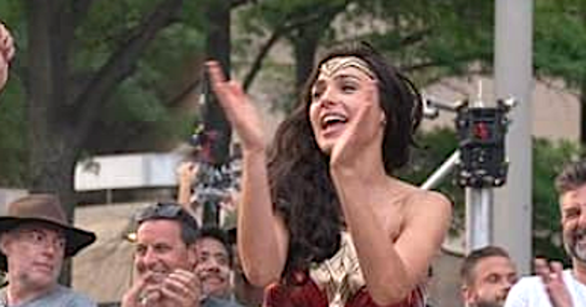 Gal Gadot thanks cast, crew as new 'Wonder Woman' wraps