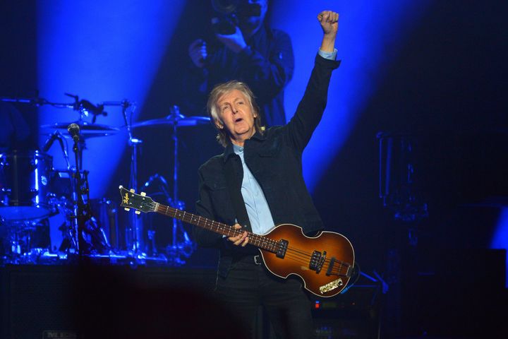 Paul McCartney had some holiday advice for his Twitter followers.