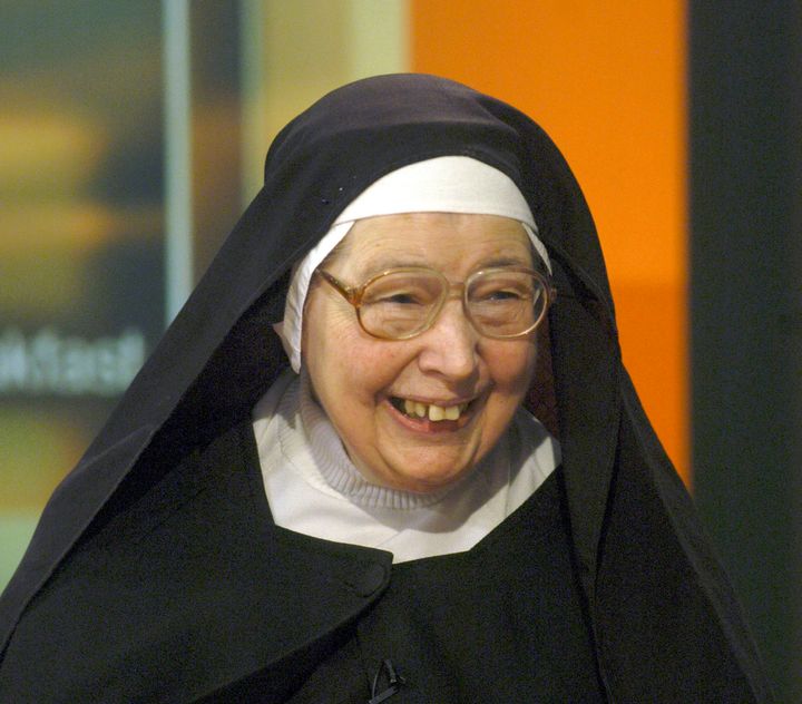 Sister Wendy Beckett appearing on BBC Breakfast in 2006.