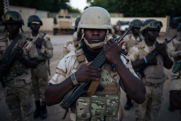 Regierungstreue Soldaten in Kamerun.