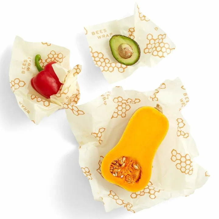 How To Use Beeswax Wraps & 7 Buzzworthy Reusable Food Wraps To Get Started