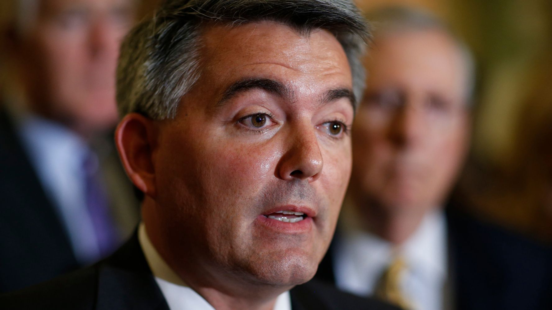 Gop Senator Cory Gardner Says Congress Should Reopen Government Without Wall Huffpost Latest News 4085