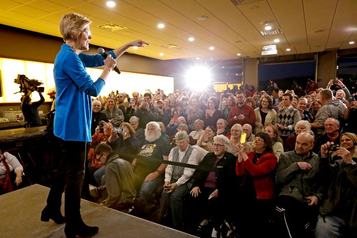 Sen. Elizabeth Warren (D-Mass.) speaks at McCoy's Bar Patio and Grill in Council Bluffs, Iowa, on Jan. 4.