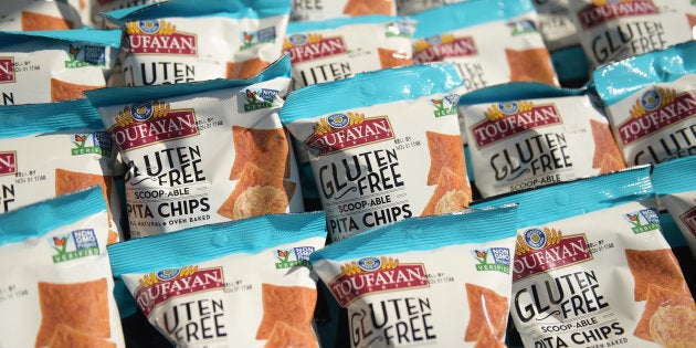 Maioria destes alimentos industrializados contém alta quantidade de gordura, açúcar e outros aditivos químicos.