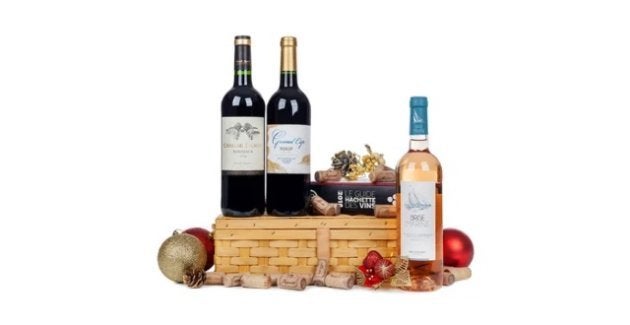 Opção traz 2 rótulos de vinho tinto e um rosé.