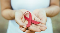 Quem tem HIV, faz tratamento antirretroviral e tem carga viral indetectável não transmite o