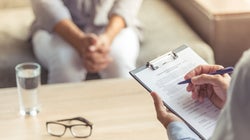 Por que é importante não sabermos sobre os pacientes na