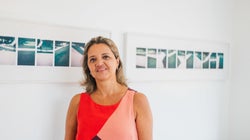 A artista plástica que encontrou na responsabilidade social uma forma de abraçar o