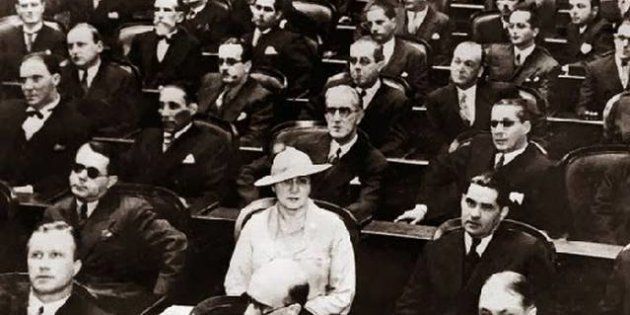 Em meio a um Congresso majoritariamente masculino, Carlota Pereira de Queirós foi a primeira deputada...