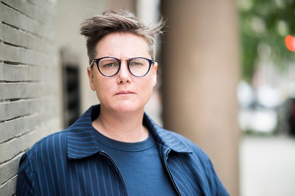 A australiana Hannah Gadsby, diante de um cafÃ© de Nova York alguns dias antes da estreia de seu especial...