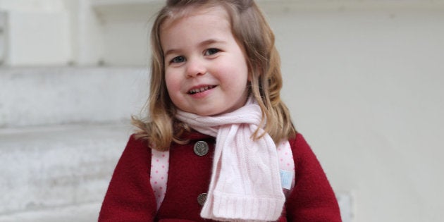 O primeiro dia de aula da Princesa Charlotte.