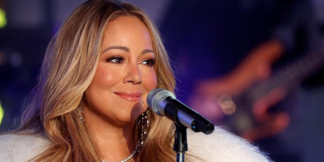 Expor os quadros, como fez Mariah Carey e outros artistas, é o 1º passo para ressignificá-los.