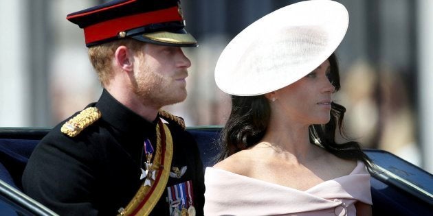 Meghan Markle fez a sua estréia oficial na varanda disputadíssima do Palácio de Buckingham.