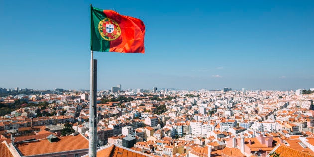 Nos últimos tempos, Portugal, e especialmente Lisboa, tem recebido mais turistas. Conversamos com especialistas para entender por quê.