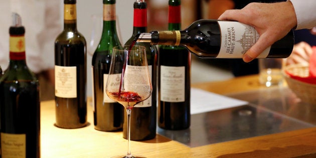 A região é um dos pontos que influenciam no preço de um vinho.