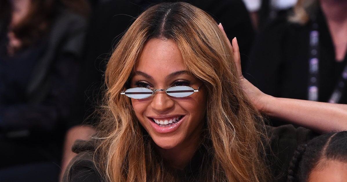 Beyoncé Shops At Target Just Like Us, And The Internet Needs A Moment ...
