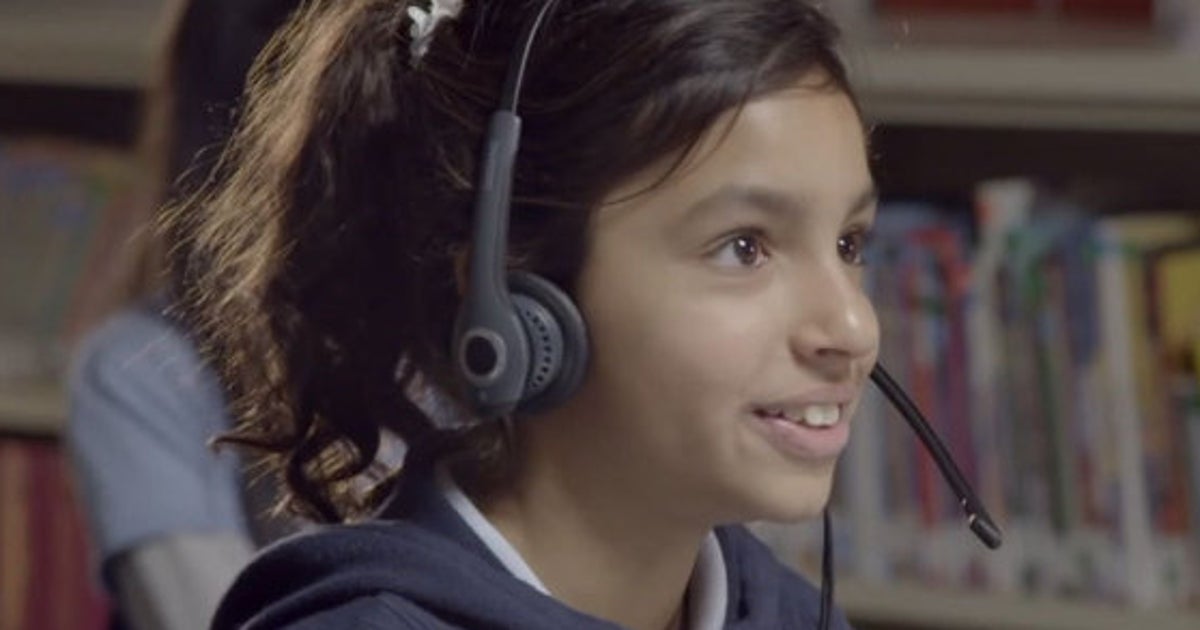 Skype Demoes Real Time English To Spanish Translation HuffPost News