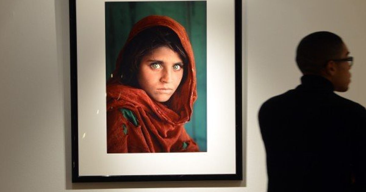 National Geographic Afghan Girl Living In Pakistan On Fake Papers Huffpost News 