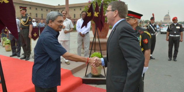 Secretary of Defense Ash Carter is welcomed to India's Ministry of Defense by India's Minister of Defense Manohar Parrikar in New Delhi, India, June 3, 2015. DoD Photo by Glenn Fawcett (Released)