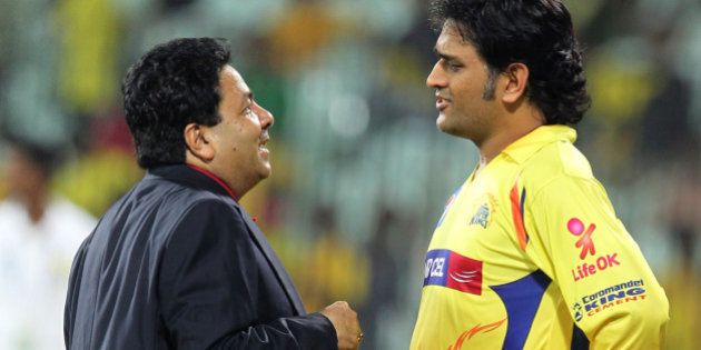 Chennai Super Kings Captain MD Dhoni (R) speaks with IPL Chairman Rajeev Shukla (L) during the IPL Twenty20 cricket second Qualifying match between Chennai Super Kings and Delhi Daredevils at The M.A.Chidambaram Stadium in Chennai on May 25, 2012. RESTRICTED TO EDITORIAL USE. MOBILE USE WITHIN NEWS PACKAGE AFP PHOTO/ Seshadri SUKUMAR (Photo credit should read SESHADRI SUKUMAR/AFP/GettyImages)