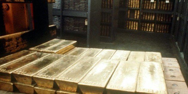 Undated photo of gold ingots in the strongroom of the Swiss national bank in Bern. The Swiss government on Wednesday, April 12, 2000, approved legislation that will allow the country's central bank to start selling part of its gold reserves at the beginning of May. (AP Photo/Archiv)