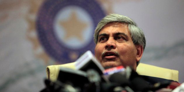 Board of Control for Cricket in India (BCCI) head Shashank Manohar speaks during a media conference in Mumbai, India, Saturday, July 3, 2010. India's cricket board ratified the charges against suspended Indian Premier League commissioner Lalit Modi who faces allegations of financial irregularities and reconstitutes an inquiry committee to probe the charges. (AP Photo/Rajanish Kakade)